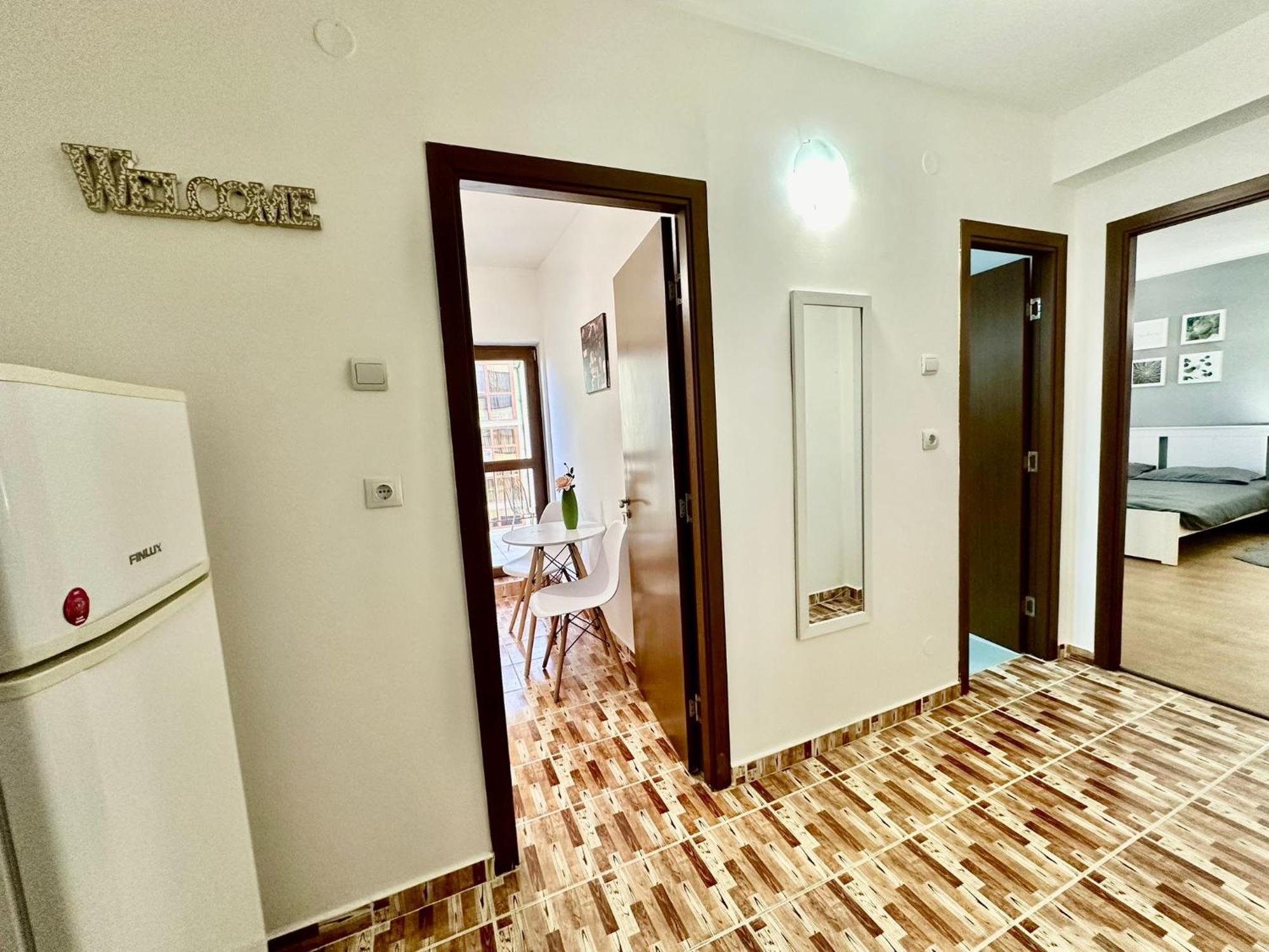 Apartament Novara 17 Κραϊόβα Εξωτερικό φωτογραφία